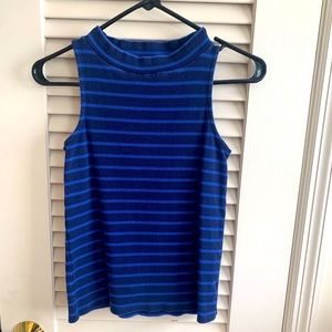French-inspired mockneck knit shell
